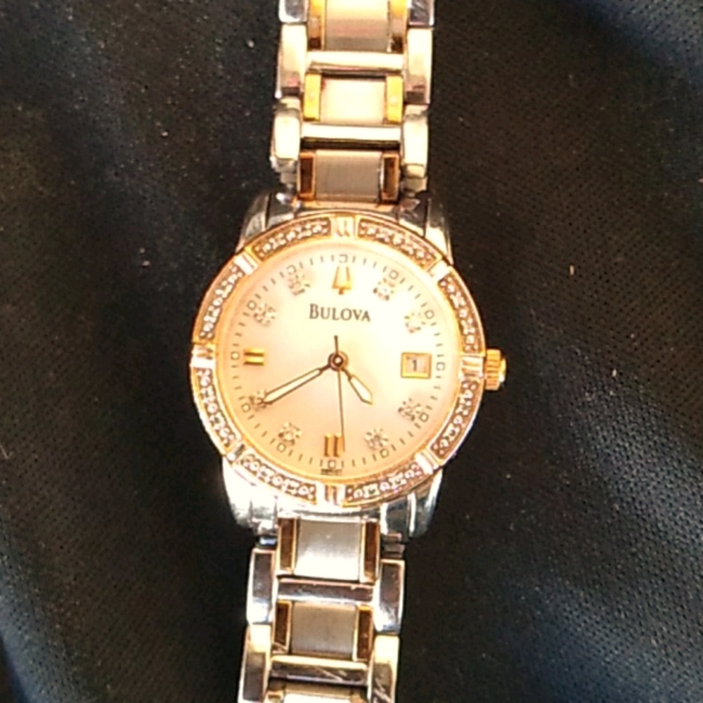 Bulova Womans Watch 98R107